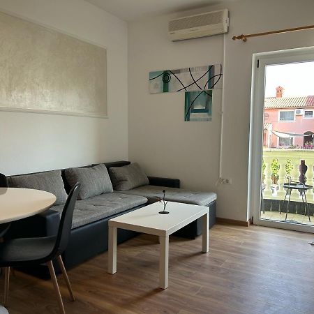 Jela Apartment With A Big Balcony بولا المظهر الخارجي الصورة