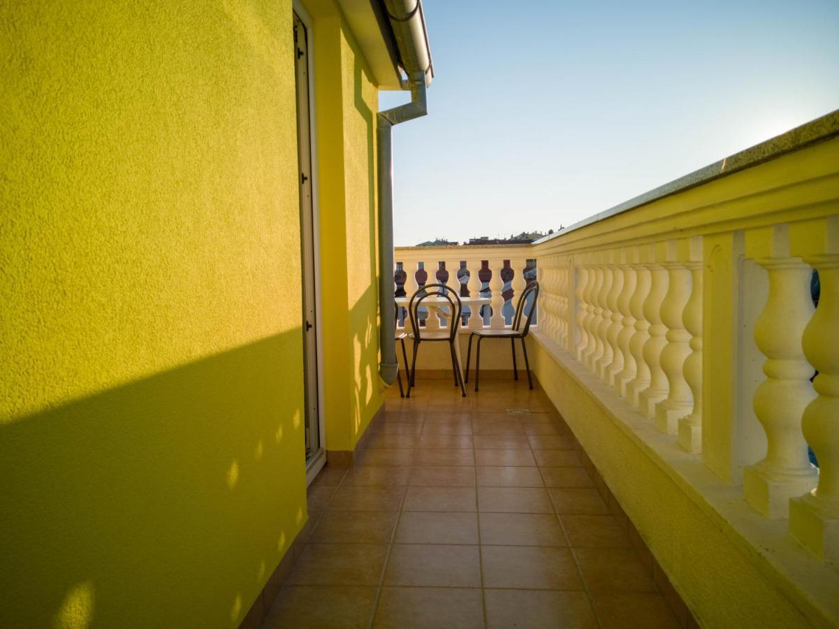 Jela Apartment With A Big Balcony بولا المظهر الخارجي الصورة