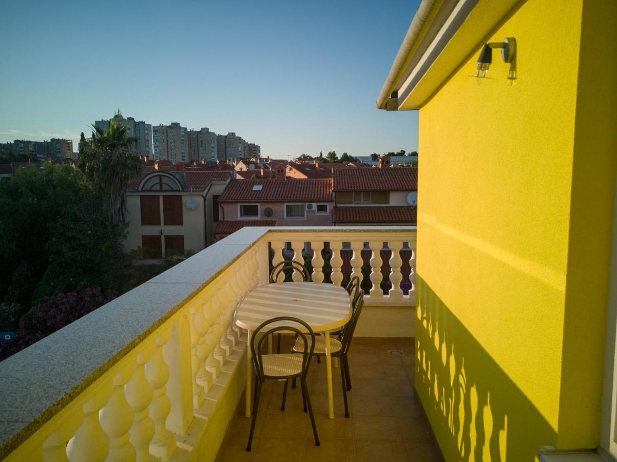 Jela Apartment With A Big Balcony بولا المظهر الخارجي الصورة