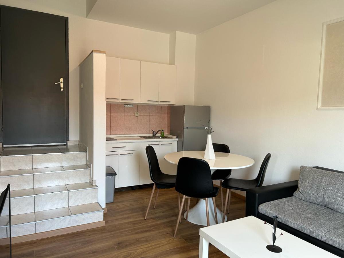 Jela Apartment With A Big Balcony بولا المظهر الخارجي الصورة