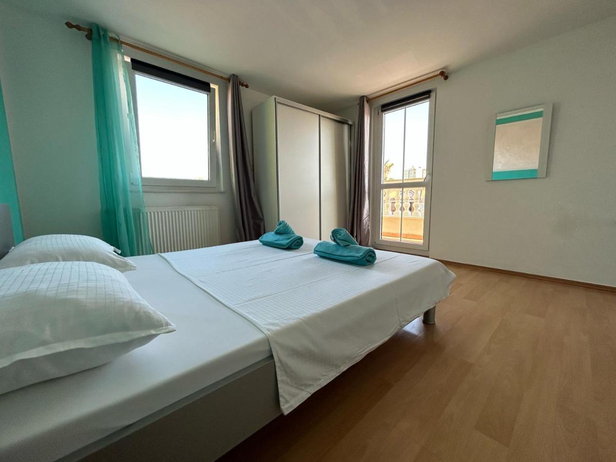 Jela Apartment With A Big Balcony بولا المظهر الخارجي الصورة
