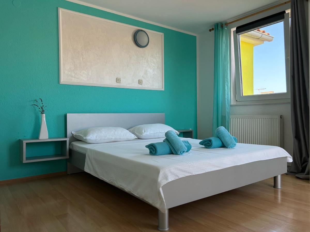 Jela Apartment With A Big Balcony بولا المظهر الخارجي الصورة