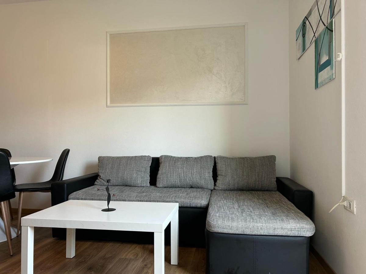 Jela Apartment With A Big Balcony بولا المظهر الخارجي الصورة