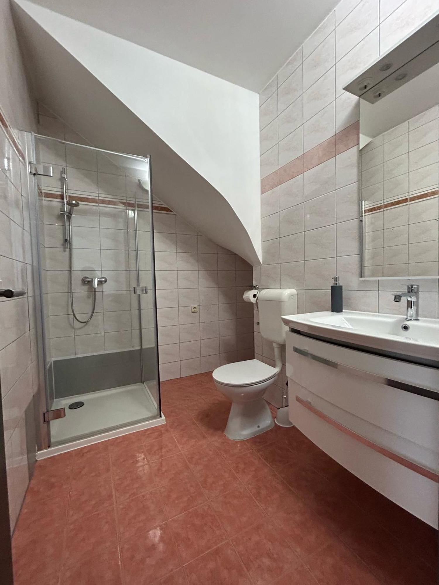 Jela Apartment With A Big Balcony بولا المظهر الخارجي الصورة